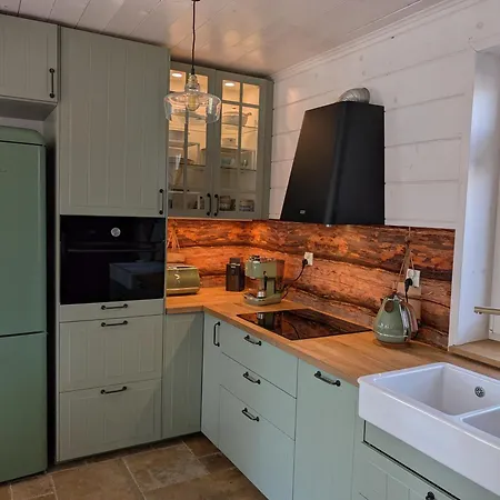 Płachtówka Villa *